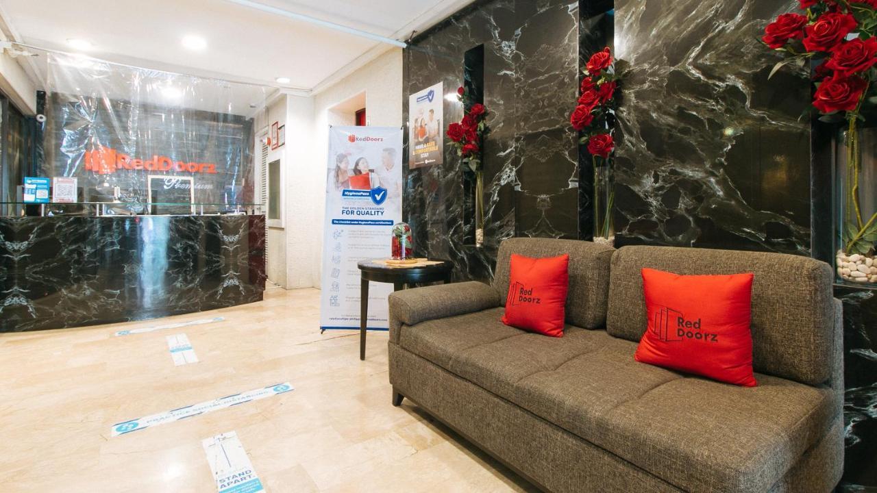Reddoorz Premium Near Greenbelt Makati - Vaccinated Staff Makati City Ngoại thất bức ảnh