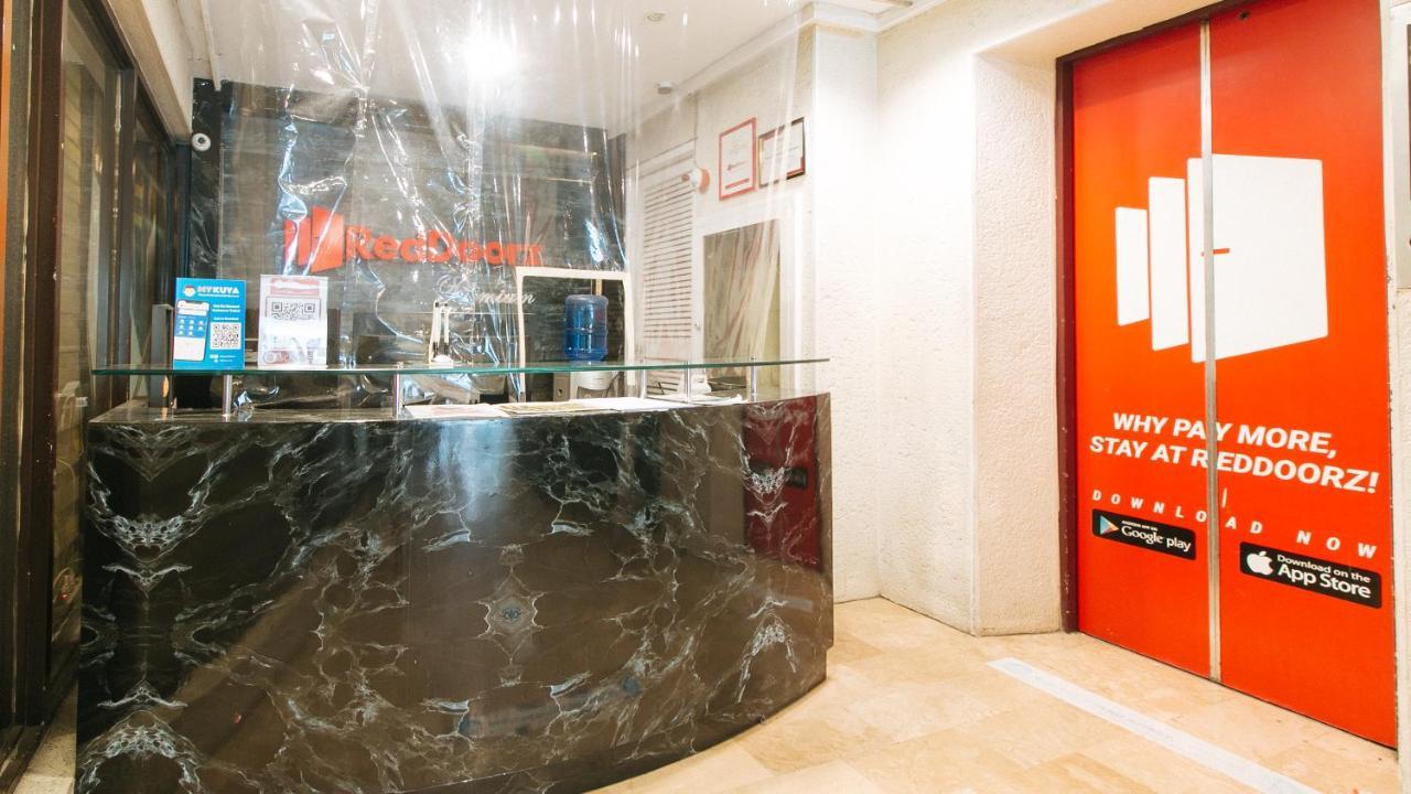 Reddoorz Premium Near Greenbelt Makati - Vaccinated Staff Hotel Makati City Ngoại thất bức ảnh