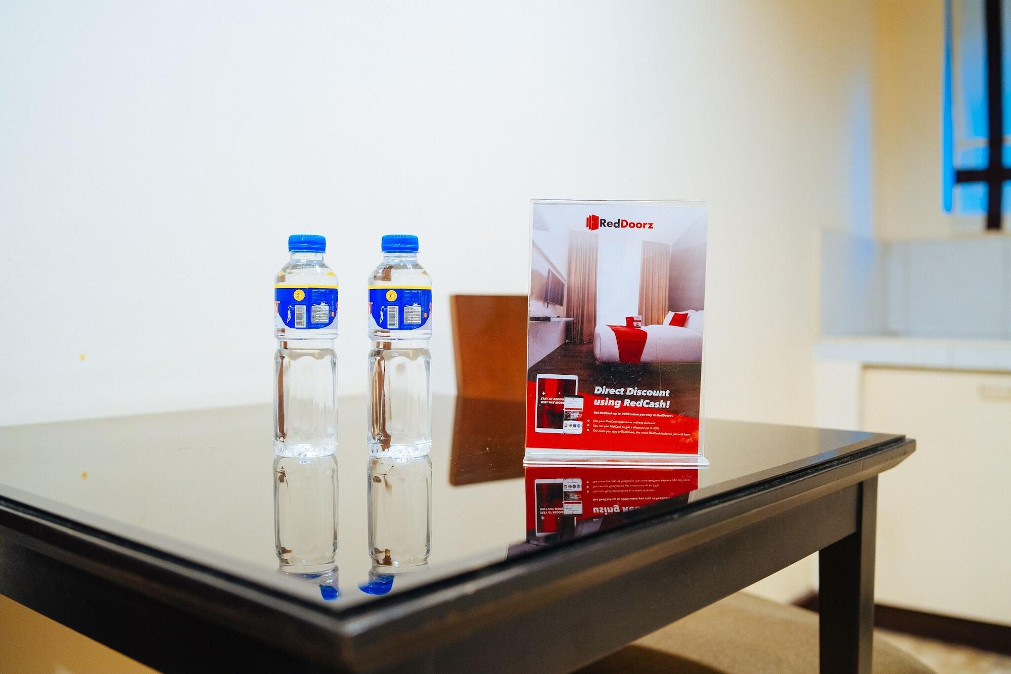Reddoorz Premium Near Greenbelt Makati - Vaccinated Staff Makati City Ngoại thất bức ảnh