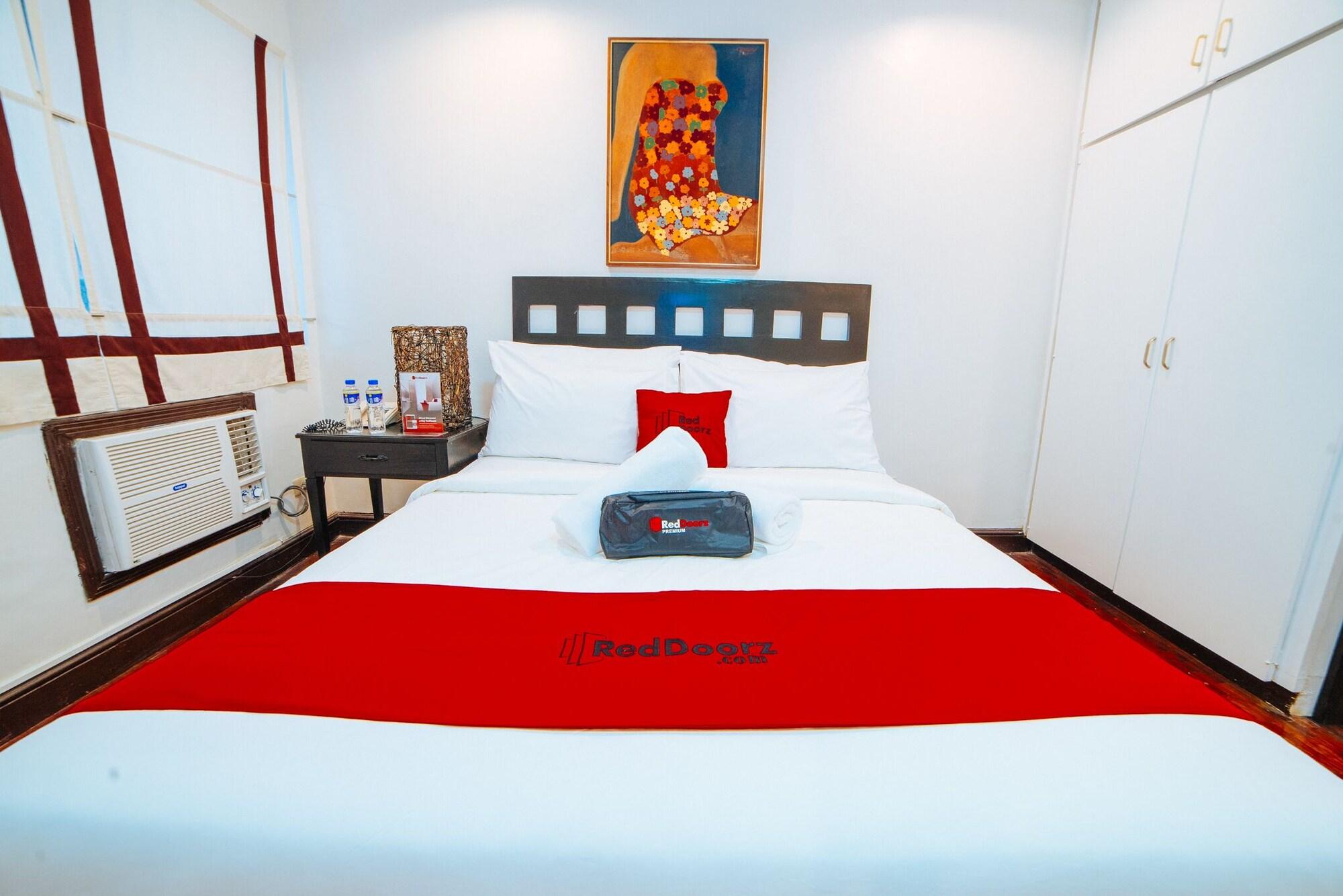 Reddoorz Premium Near Greenbelt Makati - Vaccinated Staff Makati City Ngoại thất bức ảnh
