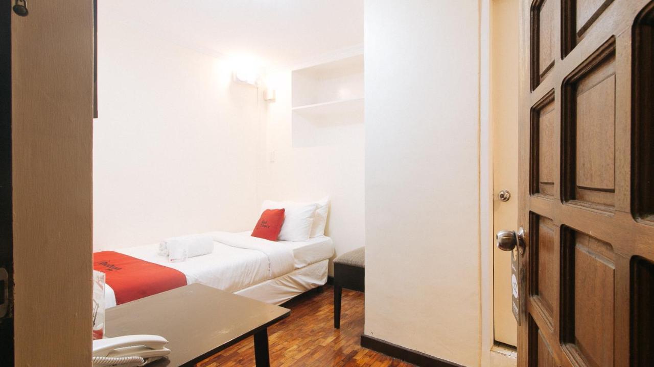 Reddoorz Premium Near Greenbelt Makati - Vaccinated Staff Makati City Ngoại thất bức ảnh