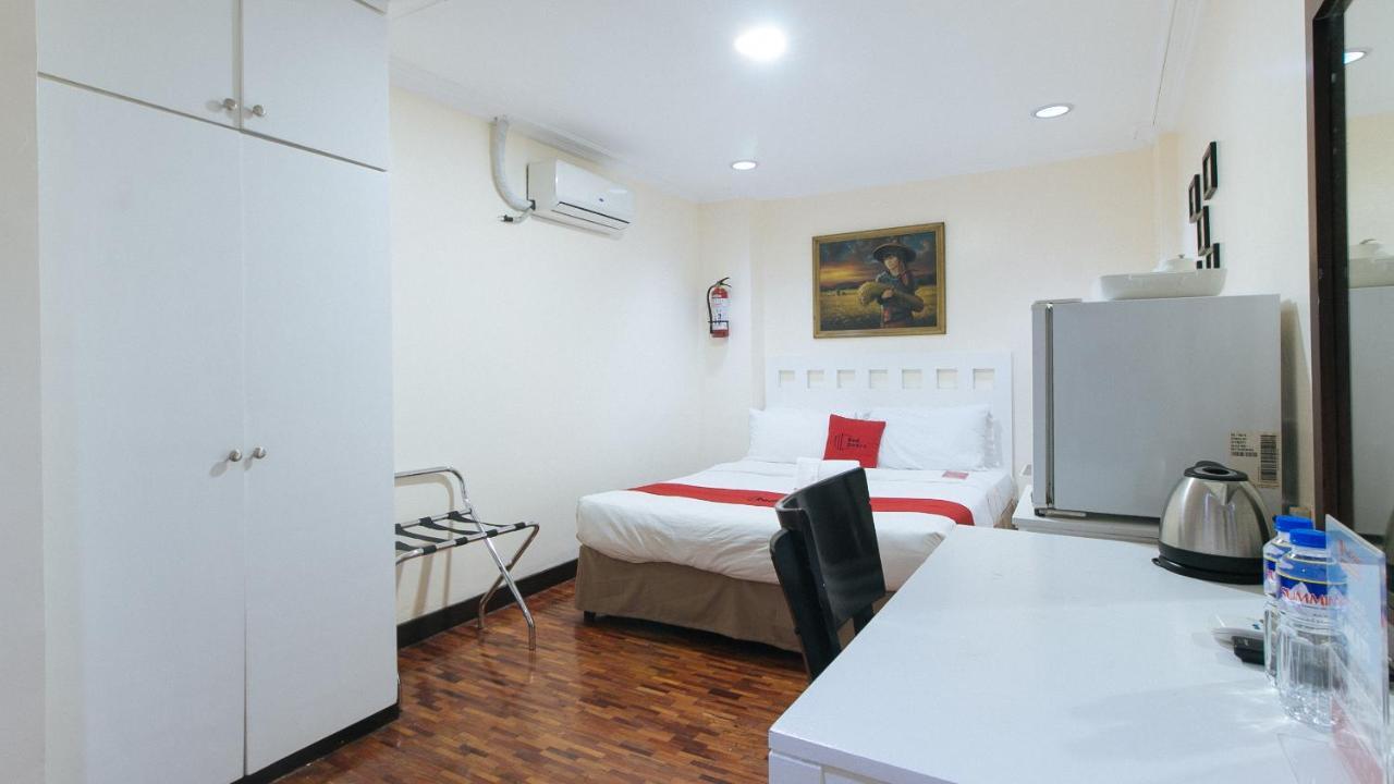 Reddoorz Premium Near Greenbelt Makati - Vaccinated Staff Makati City Ngoại thất bức ảnh