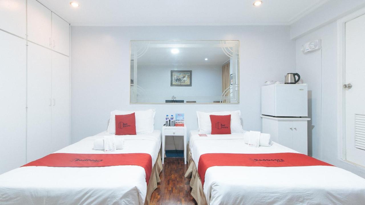 Reddoorz Premium Near Greenbelt Makati - Vaccinated Staff Makati City Ngoại thất bức ảnh