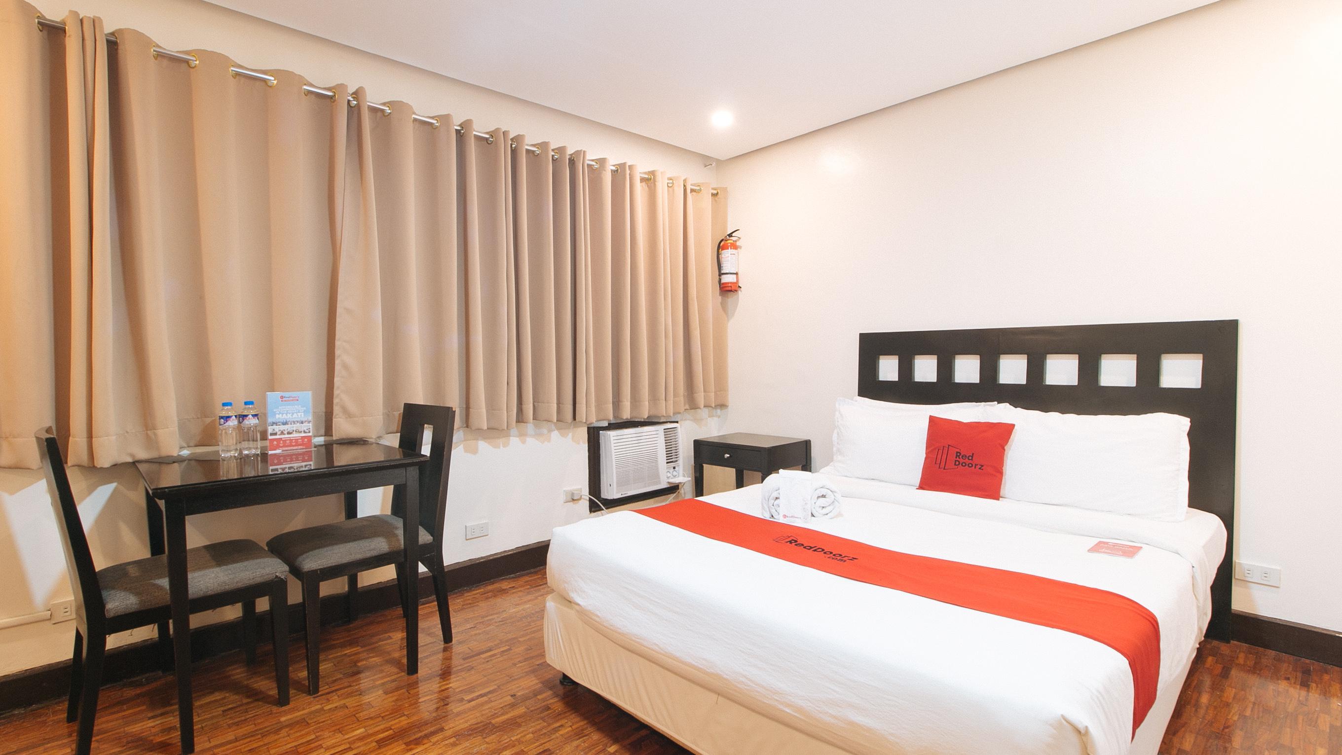 Reddoorz Premium Near Greenbelt Makati - Vaccinated Staff Hotel Makati City Ngoại thất bức ảnh