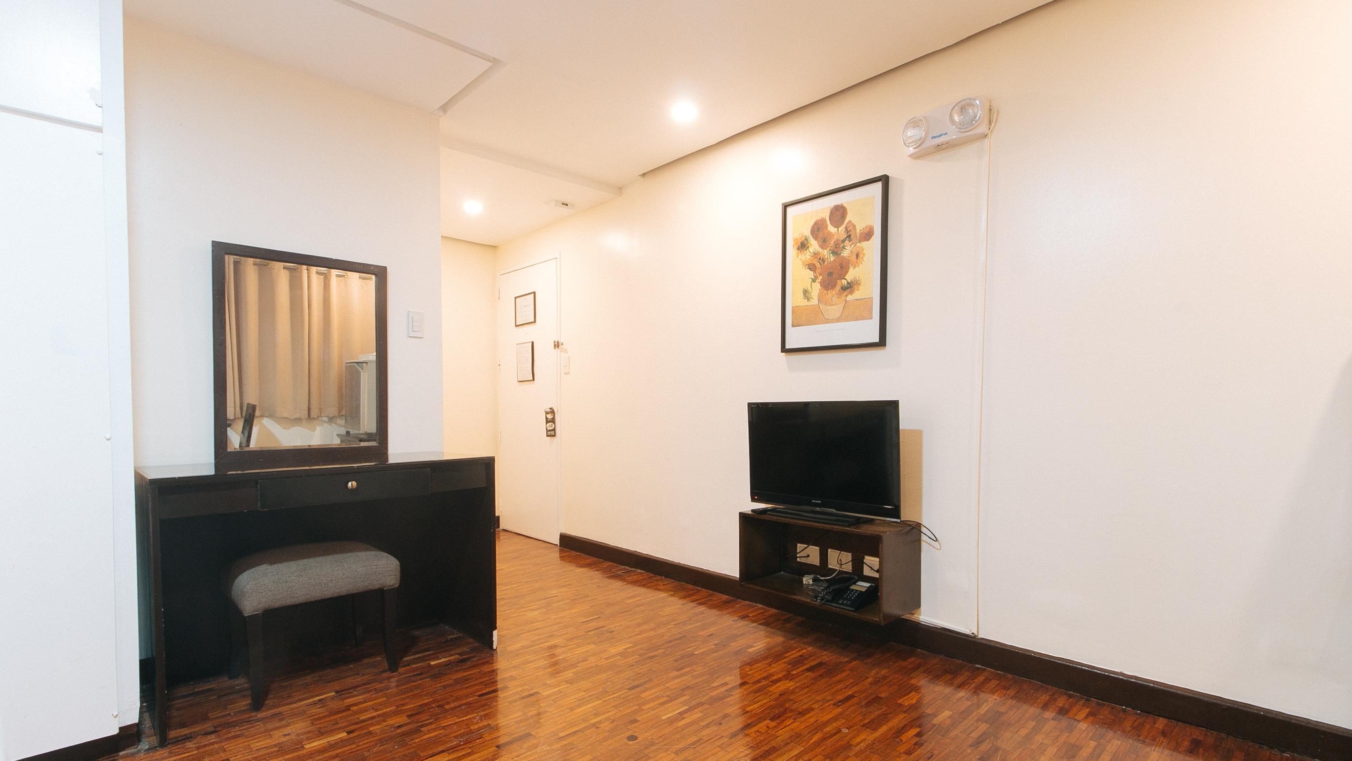 Reddoorz Premium Near Greenbelt Makati - Vaccinated Staff Makati City Ngoại thất bức ảnh