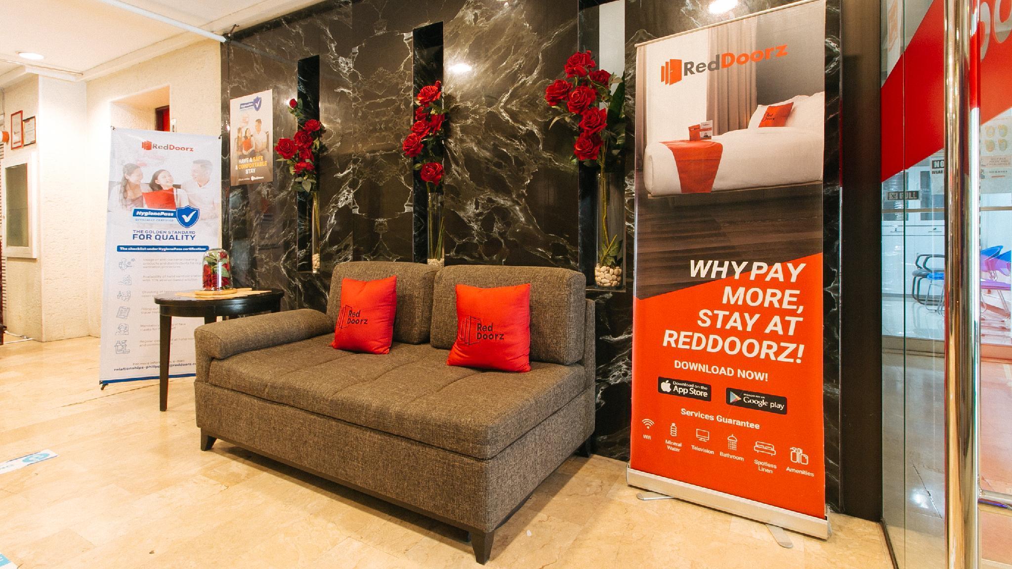 Reddoorz Premium Near Greenbelt Makati - Vaccinated Staff Hotel Makati City Ngoại thất bức ảnh